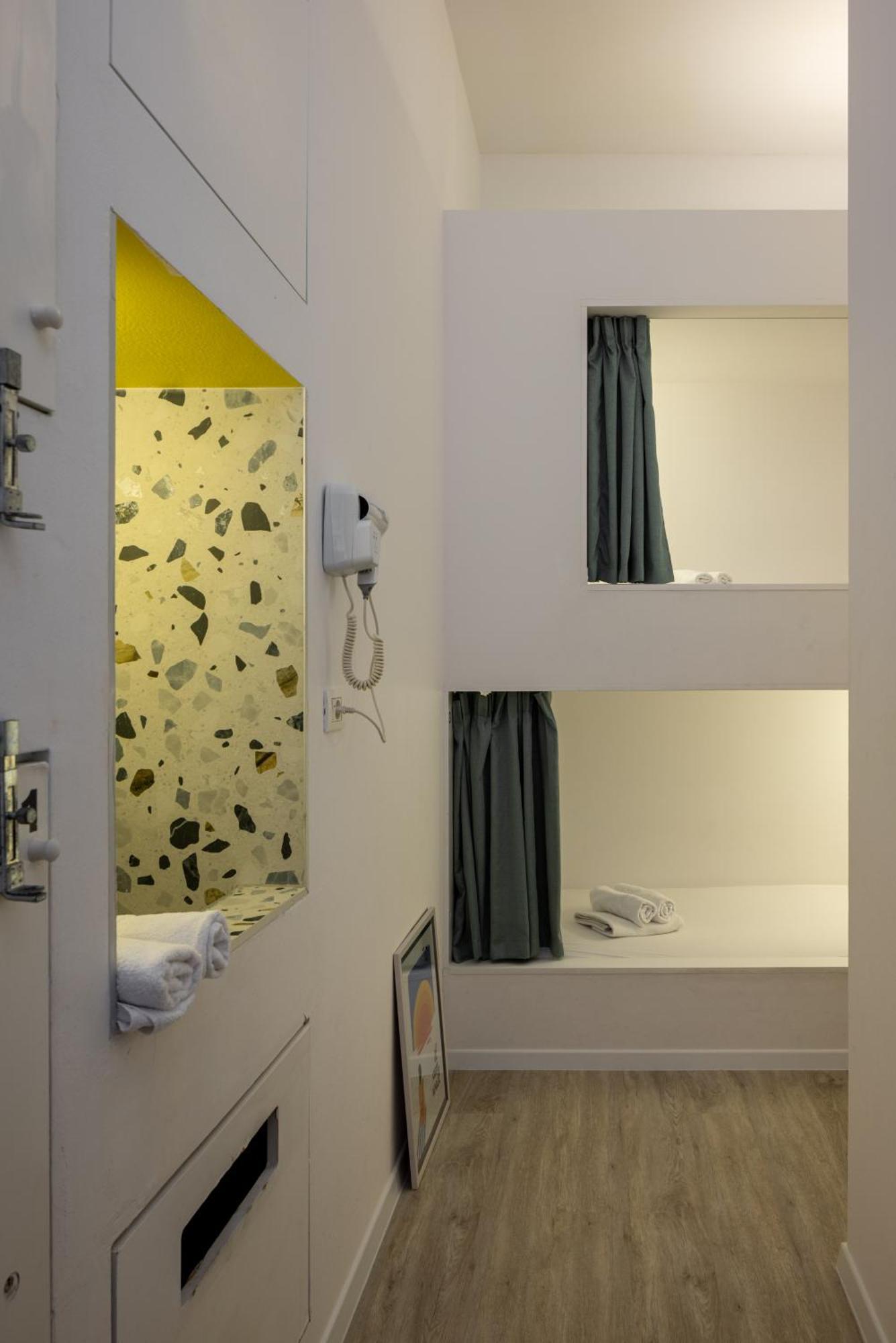 Bed in 4-Bed Mixed Dormitory Room